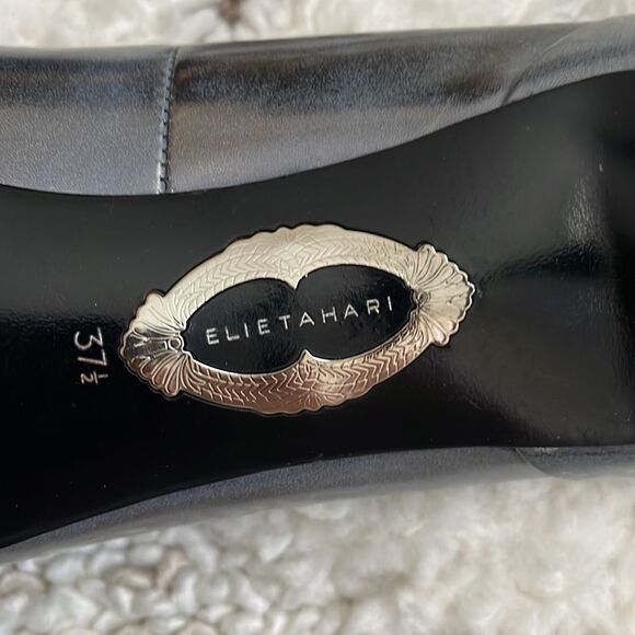 ELIE TAHARI METALLIC LEATHER KITTEN HEEL - Picture 5 of 8